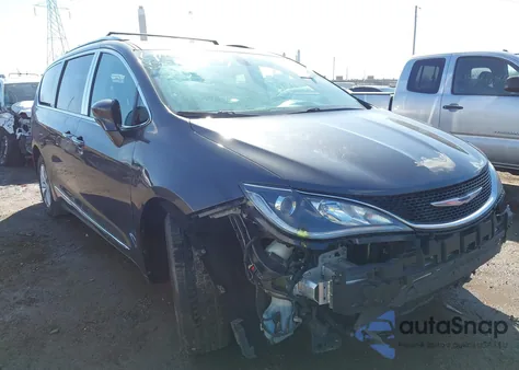 2018 Chrysler Pacifica Touring L Plus z USA, uszkodzony, nr VIN 2C4RC1EG6JR104140